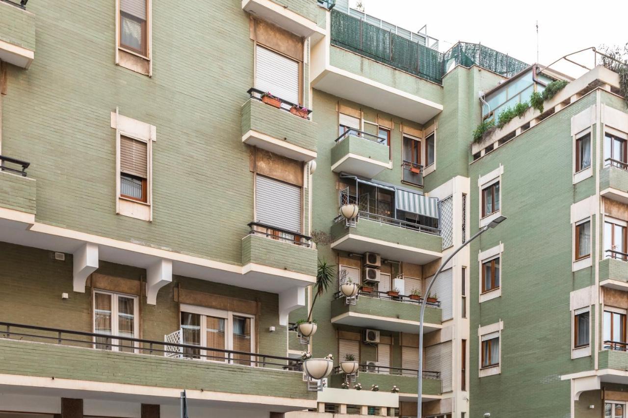Momo Central Rome 1 المظهر الخارجي الصورة